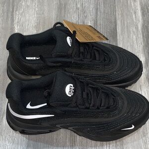 Nike Air Max Black Sneakers with White Swoosh NEW*** size 7 half